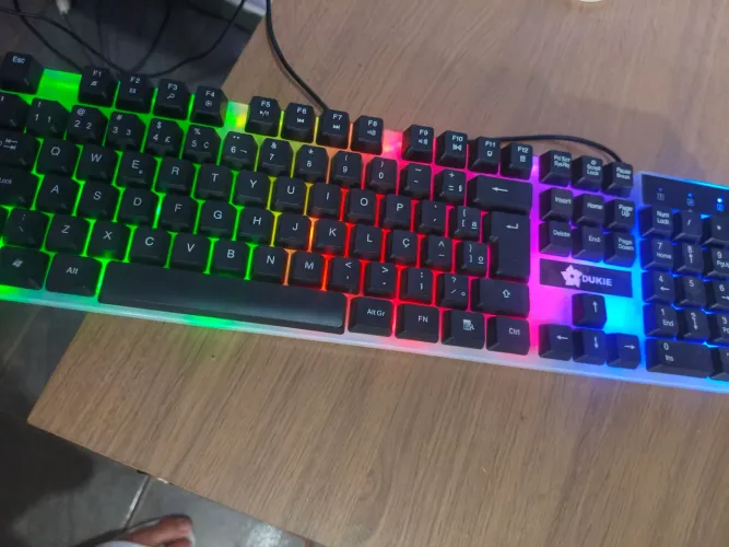 Teclado de membrana com led