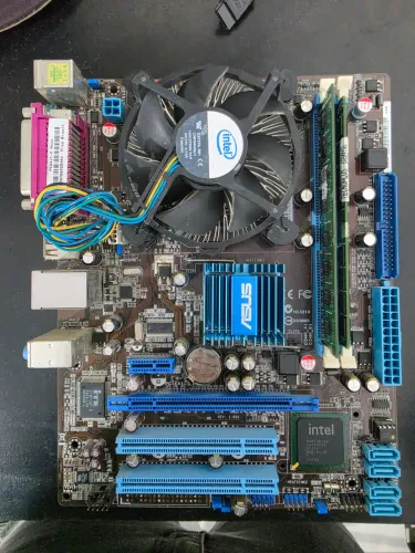 Kit placa-mãe, processador e memória