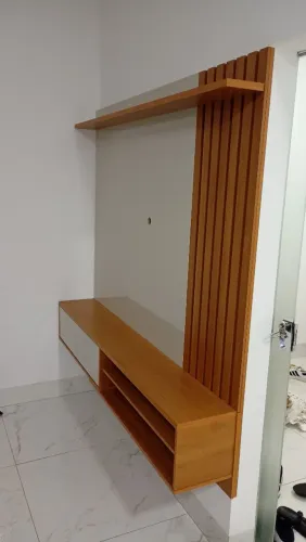 Painel ripado com home 1.80 cm largura 