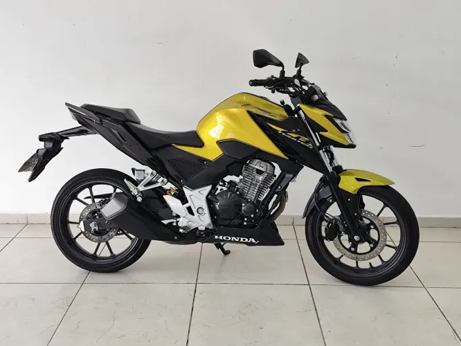 CB 300 F Twister 2024 4mil km