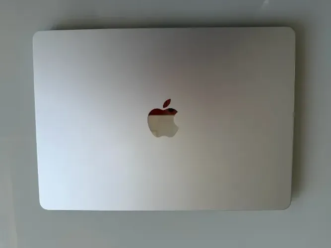 Apple MacBook Air 13.6" M4 10 Core 4.5GHz 16GB RAM 256GB SSD A3240
