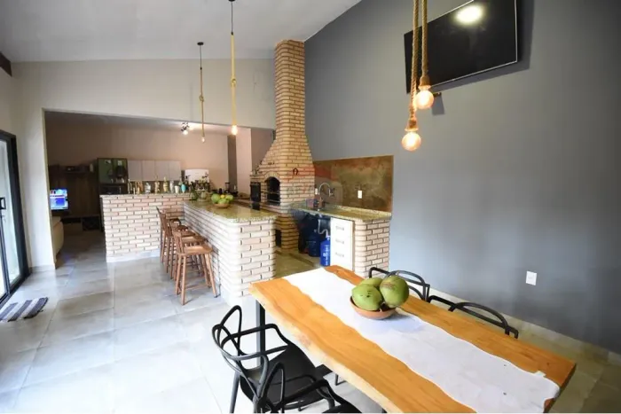 CHÁCARA COM 3 DORMITÓRIOS, 1 SUÍTE, PISCINA, ÁREA GOURMET COMPLETA