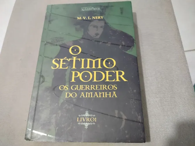 Livro semi novo, O sétimo poder