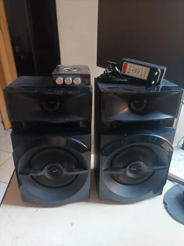 Mini amplificador com caixas de som