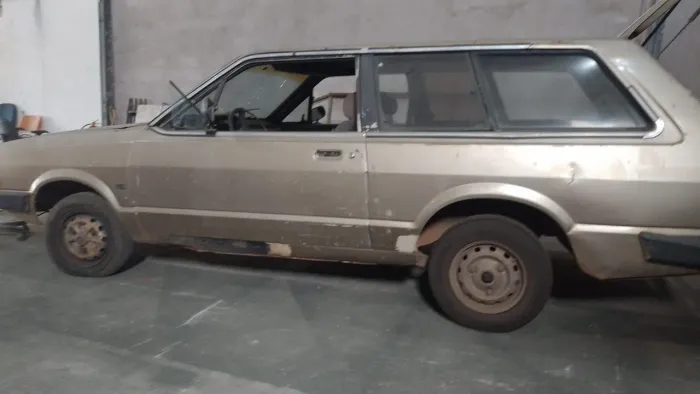 Ford Belina GL 1.8 / 1.6 1986
