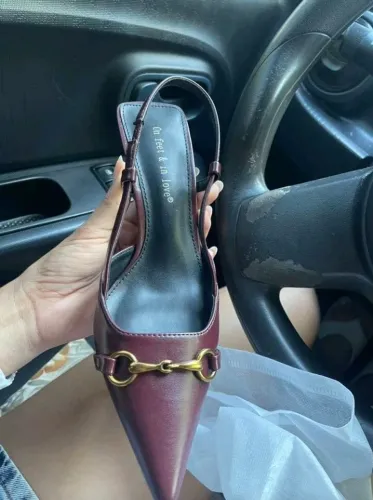 Sapato de salto e mocassim