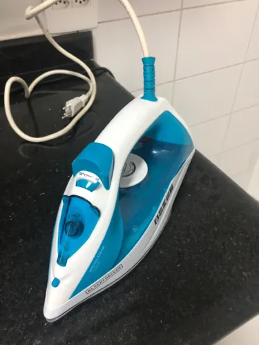 Ferro de Passar a Vapor - Black Decker mod. FX2100 - 127V/60Hz