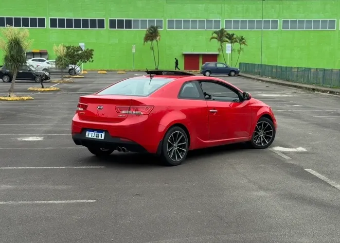Kia Motors Cerato Koup 2.0 16V Aut. 2012