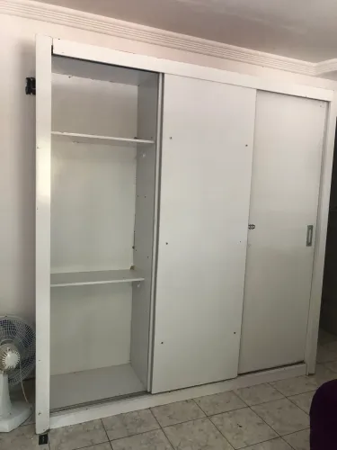 VENDO GUARDA ROUPA