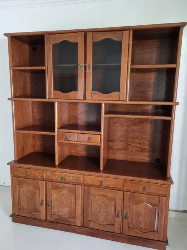 Vendo estante de sucupira estilo colonial