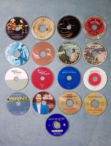 Kit 17 CDs Música Sertaneja. Chitãozinho e Xororó, Bruno e Marrone, Daniel, César Menott..