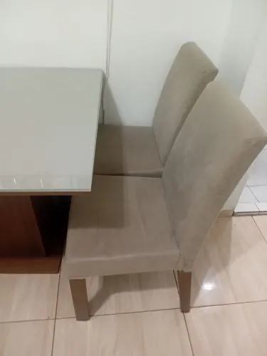 Mesa 4 cadeiras