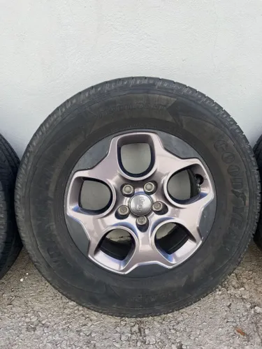 roda renegade com pneu - 1 unidade