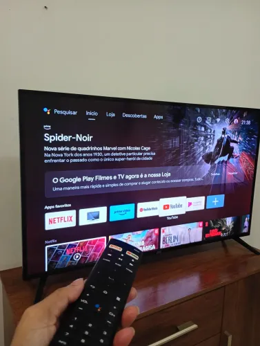 TV SMART  43 POLEGADAS COM COMANDO DE VOZ