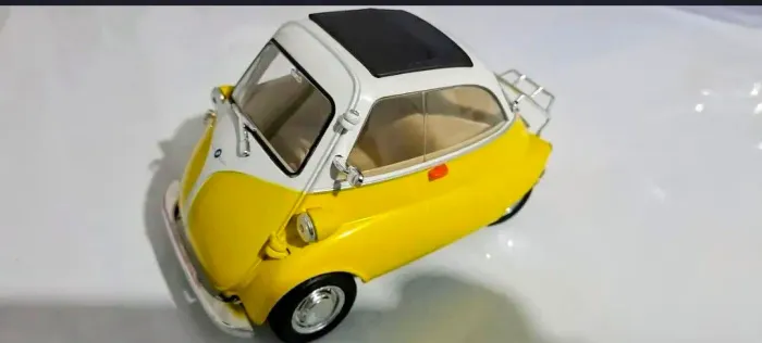 Miniaturas BMW Homiseta 1/18