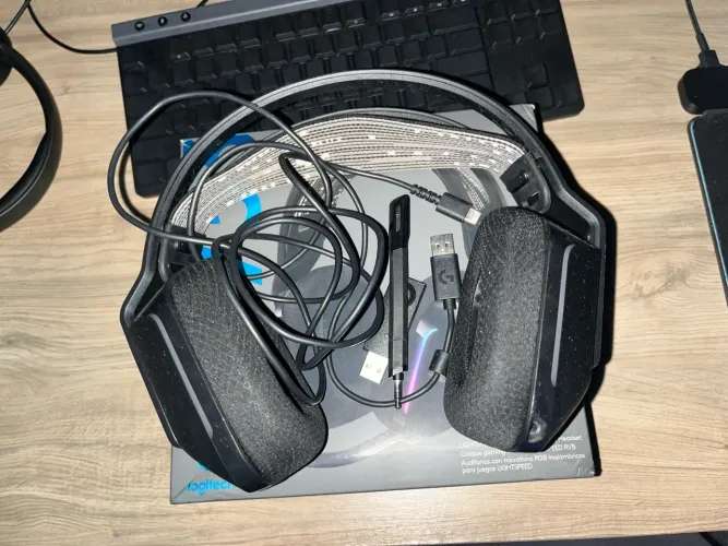 Fone Headset Logitech G733