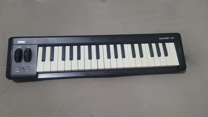 Korg MicroKey Air 32 controlador midi sem fio