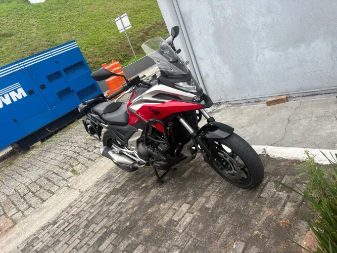 Nc 750x DCT automática