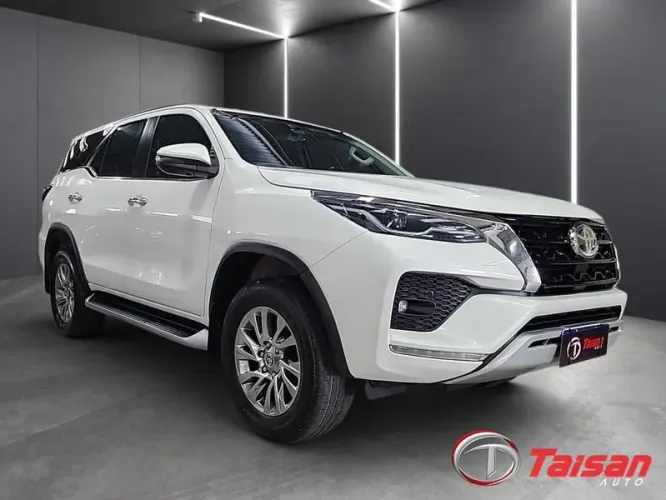 Toyota Hilux SW4 SRX 4X4 2.8 TDI 16V Dies. Aut. 2021