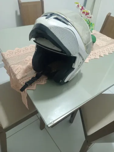 Capacete muito bom