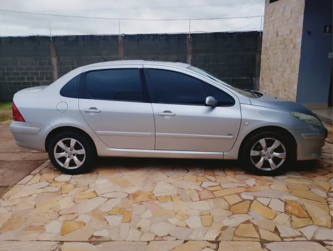 Peugeot 307 Soleil/ Presence 1.6/1.6 Flex 16V 5P 2010
