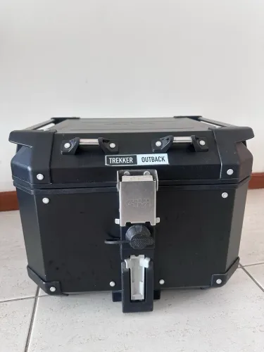 Baú Givi Trekker Outback 42L