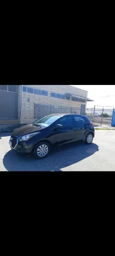Alugo HB20 hatch para aplicativo 