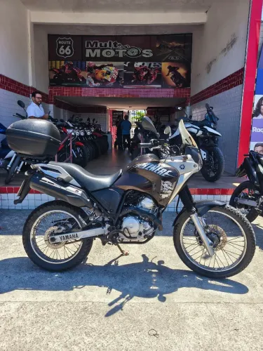 Yamaha XTZ Ténéré 250.  Ano:2017.  Km:80.000.  R$:18.900