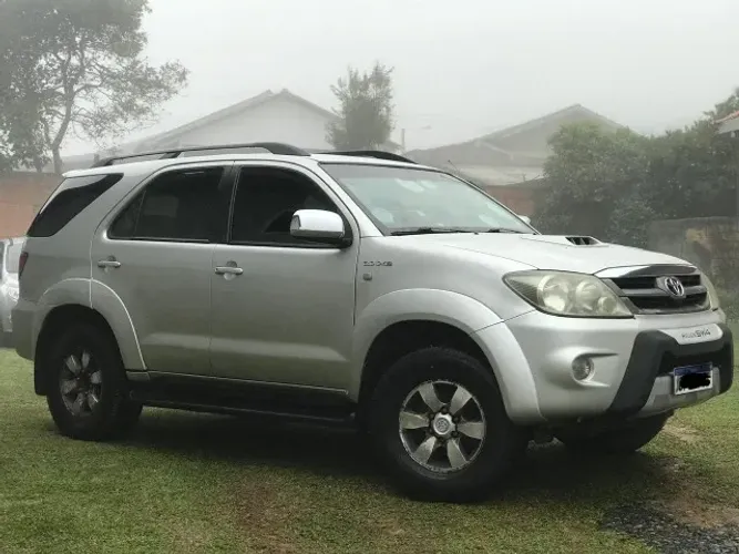 Toyota Hilux SW4 SRV D4-d 4X4 3.0 TDI Dies. AUT 2007