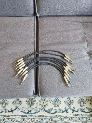 Cabos SANTO ANGELO patchbay