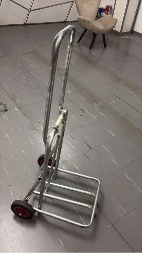 Vendo carrinho feira de roupas