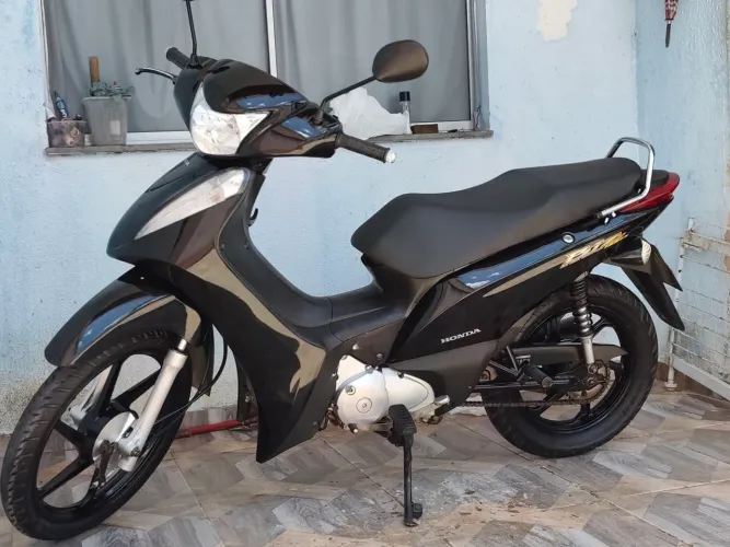 Vendo Biz 125, és 2012