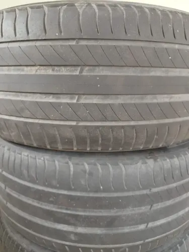 Jogo 4 Pneus 225/50 R17 - Meia Vida<br>Descrição: