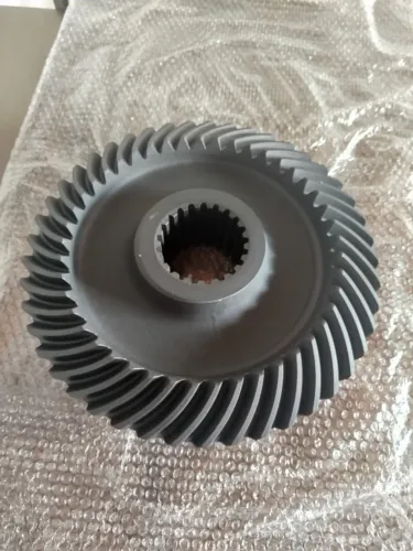 COROA E PINHAO ORIGINAL MOTONIVELADORA HUBER 