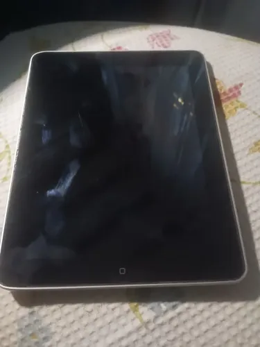 Apple iPad 1ª Geração (2010) - Não Liga / No Estado para Peças ou Coleção, LEIA O ANÚNCIO