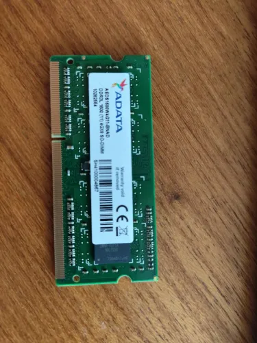 Memórias e peças extras pra Notebook