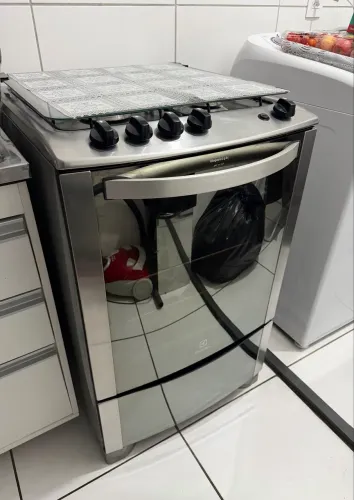 Fogão Electrolux espelhado 4 bocas