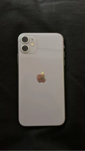 iPhone 11 128GB Roxo