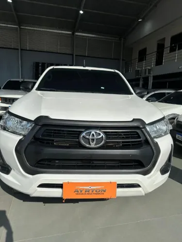 Toyota Hilux CD 4X4 2.8 Diesel Mec. 2024