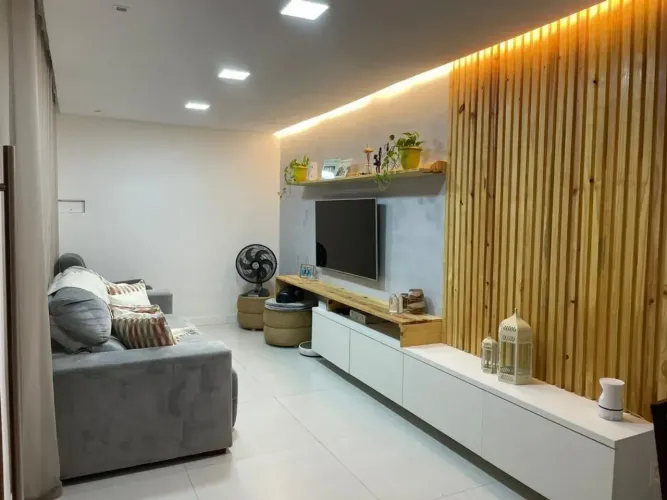 ALUGO CASA COM 120M² NO MELHOR TRECHO DE PIEDADE!