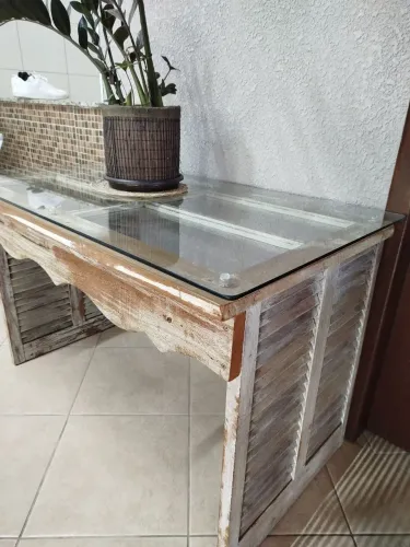 Aparador/mesa expositora