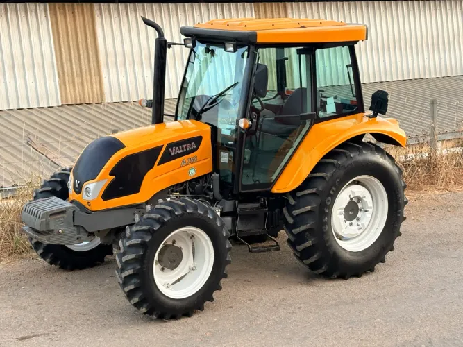 Trator valtra a750 cabinado