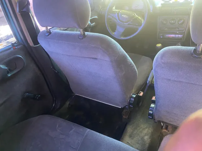 Chevrolet Corsa Sedan 1.0 MPFI 8V 71cv 4P 2002