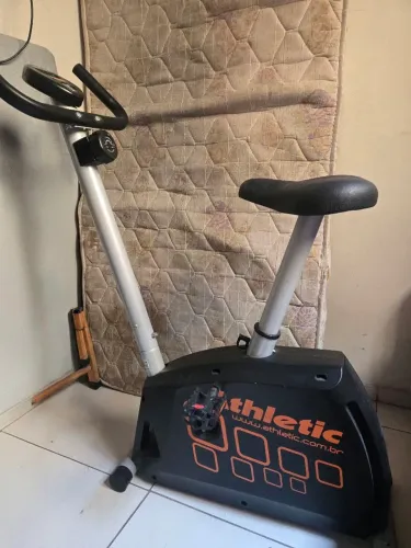 Excelente esteira ergométrica