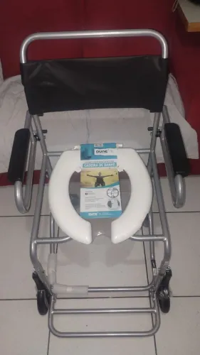 Cadeira de banho ideal para sua higiene