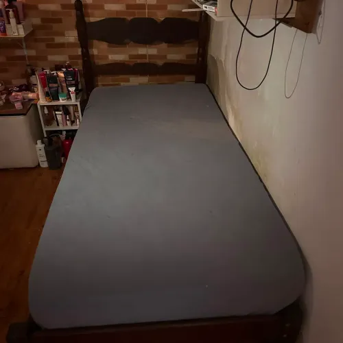 Cama de sucupira