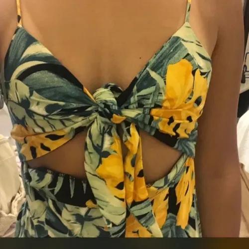 vestido estampado bem curto