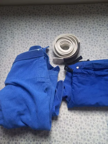 Kimono semi novo
