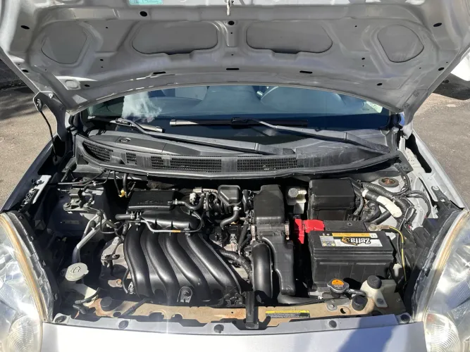 Nissan March SV 1.6 16V Flex Fuel 2013