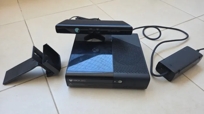Xbox 360 com kinect com defeito